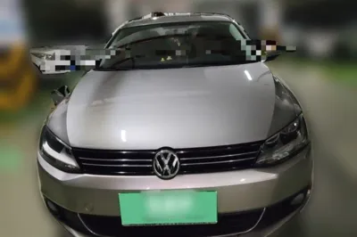 Volkswagen Sagitar 2014, 60000 км, за 48958.97 CNY