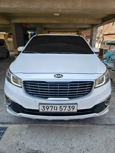 Kia Canival 2017, 185900 км, за 9990000 KRW