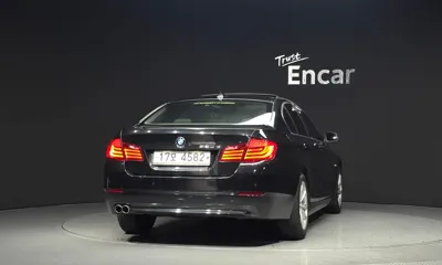 BMW 5-Series 2012, 259030 км, за 3200000 KRW