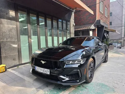 Ford Mustang · 2024 год