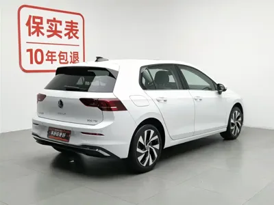 Volkswagen Golf 2025, 3200 км, за 99800 CNY