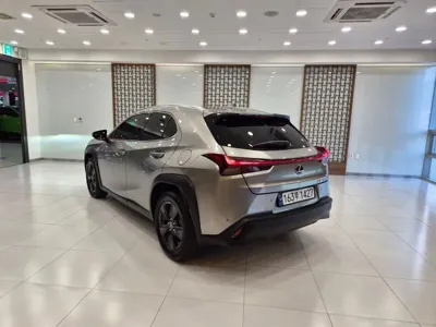 Lexus UX 2024, 8537 км, за 43000000 KRW - фото 2