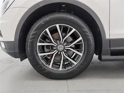 Volkswagen Tiguan L 2017, 85300 км, за 57800 CNY - фото 17