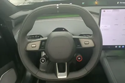 Xiaomi Auto YU7 2025, 13600 км, за 250266.3 CNY - фото 10