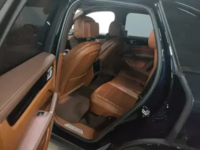 Porsche Cayenne 2022, 89000 км, за 458800 CNY