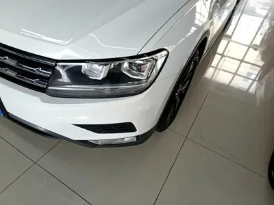 Volkswagen Tiguan L 2020, 84300 км, за 76800 CNY - фото 24