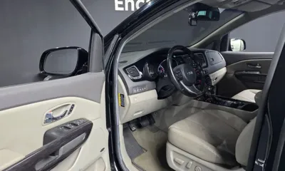 Kia Canival 2016, 98827 км, за 13500000 KRW - фото 10