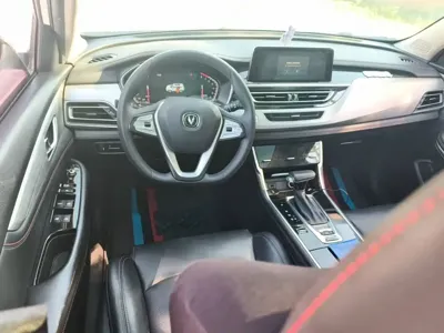 Changan CS75 2020, 68800 км, за 43500 CNY