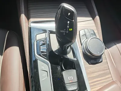 BMW 5 Series 2019, 63000 км, за 210115.43 CNY - фото 13