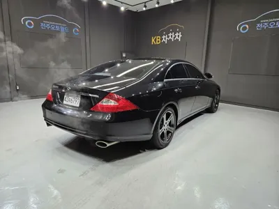 Mercedes-Benz CLS-Class 2006, 104482 км, за 5500000 KRW
