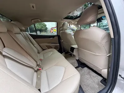 Toyota Camry 2021, 33000 км, за 92800 CNY - фото 9