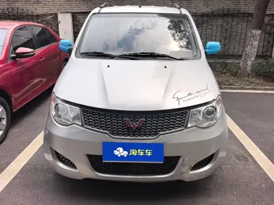 Wuling Hongguang 2014, 33700 км, за 13000 CNY