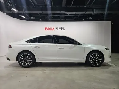 Peugeot 508 2022, 70870 км, за 31900000 KRW