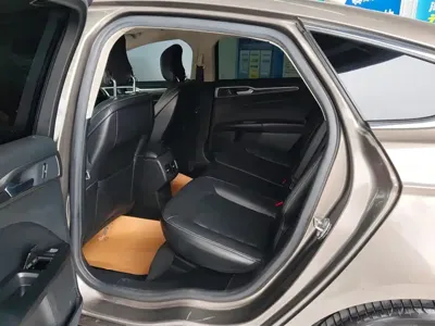 Ford Mondeo 2018, 72800 км, за 46900 CNY - фото 11