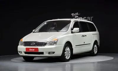 Kia Canival · 2010 год