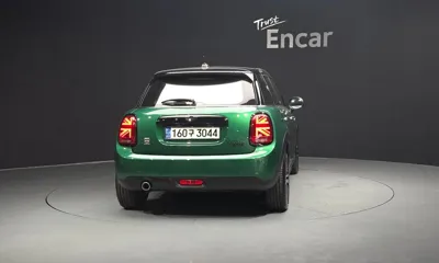 MINI Cooper 2021, 31160 км, за 20500000 KRW