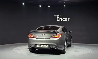 Hyundai Genesis 2012, 73013 км, за 8900000 KRW
