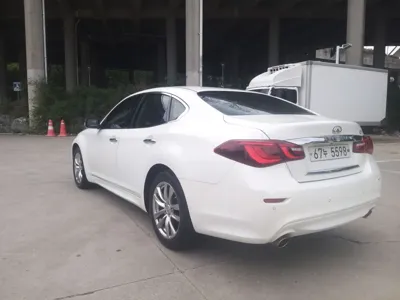 Infiniti Q70 2015, 113635 км, за 8500000 KRW