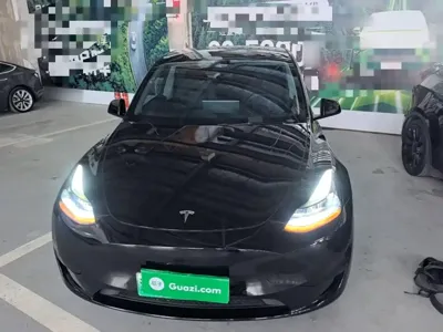 Tesla Model Y 2022, 64600 км, за 154900 CNY