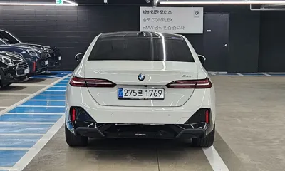 BMW 5-Series 2026, 4356 км, за 64500000 KRW