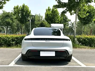 Porsche Taycan 2021, 35000 км, за 340800 CNY - фото 13