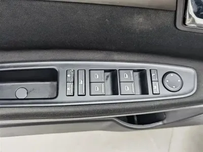 Roewe 350 2016, 78000 км, за 9800 CNY - фото 9