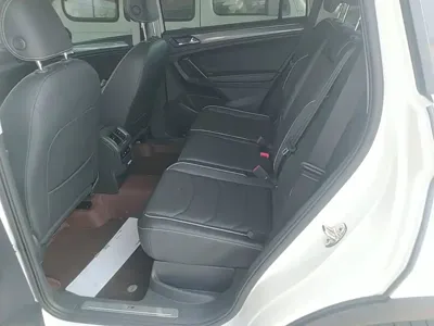 Volkswagen Tiguan L 2020, 122600 км, за 79200 CNY - фото 17