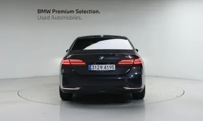 BMW 5-Series 2025, 9598 км, за 53000000 KRW
