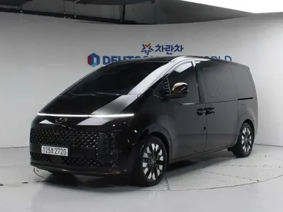 Hyundai Staria · 2022 год