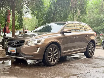 Volvo XC60 · 2016 год