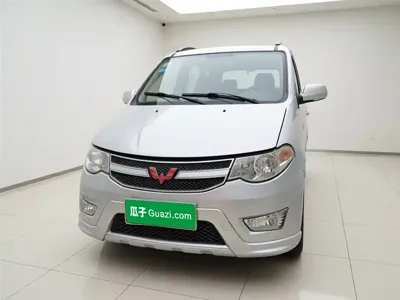 Wuling Hongguang 2014, 63099 км, за 14100 CNY