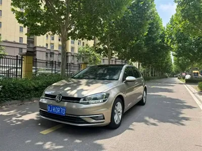 Volkswagen Golf · 2018 год