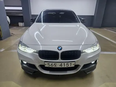BMW 3-Series · 2018 год