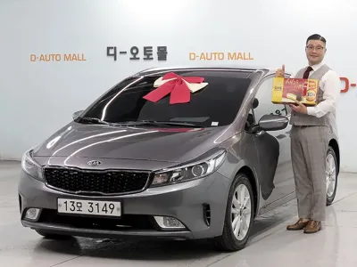 Kia K3 · 2017 год