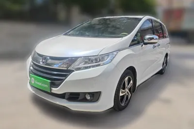 Honda Odyssey · 2015 год
