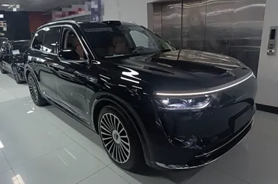 Hima AITO M8 2025, 11500 км, за 399856.55 CNY