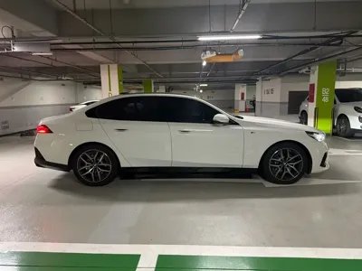 BMW 5-Series 2024, 35000 км, за 58150000 KRW