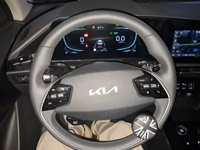 Kia Niro 2022, 22711 км, за 23500000 KRW - фото 16