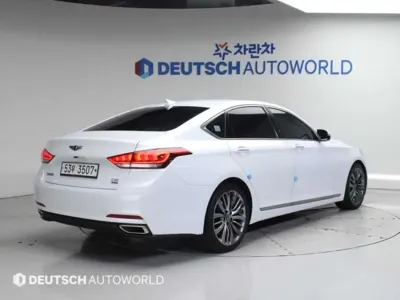 Hyundai Genesis 2015, 95308 км, за 13500000 KRW