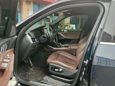 BMW X7 2022, 77500 км, за 476800 CNY - фото 9