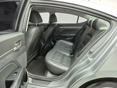 Hyundai Avante 2019, 164638 км, за 8200000 KRW - фото 12