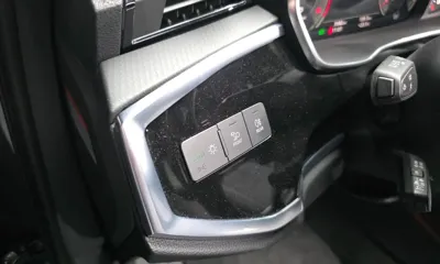 Audi Q3 2025, 3582 км, за 48500000 KRW - фото 37