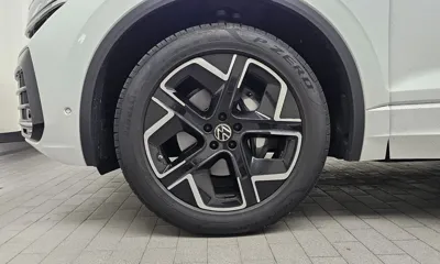 Volkswagen Touareg 2026, 7394 км, за 86900000 KRW - фото 5