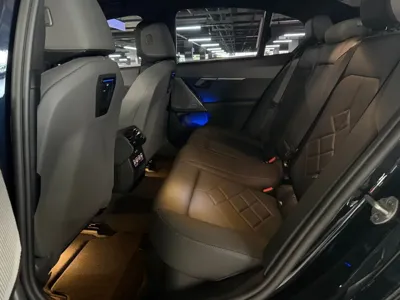 BMW 5-Series 2025, 1860 км, за 49280000 KRW - фото 8