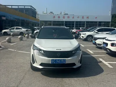 Peugeot 5008 2023, 57000 км, за 116800 CNY