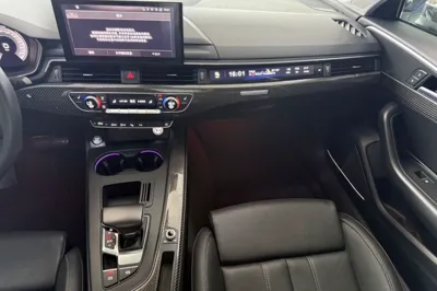 Audi A4L 2022, 58900 км, за 172212.96 CNY - фото 36