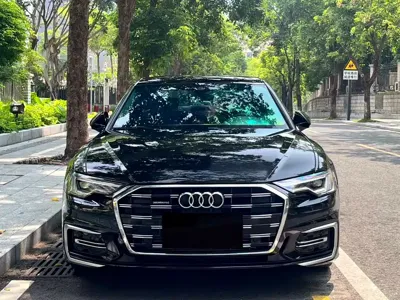 Audi A6L 2025, 50000 км, за 229800 CNY