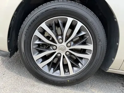Buick GL8 2019, 212000 км, за 88600 CNY - фото 10