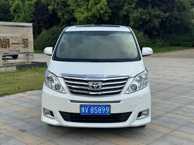 Toyota Alphard 2014, 186000 км, за 168800 CNY