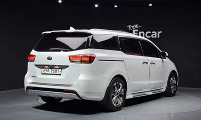 Kia Canival 2015, 105998 км, за 9700000 KRW - фото 2